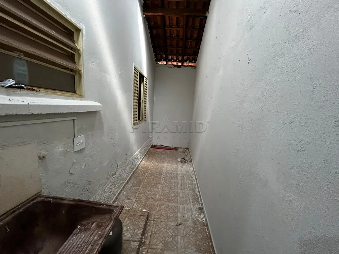 Alugar Casa / Padr&atilde;o em Ribeir&atilde;o Preto R$ 1.700,00 - Foto 3
