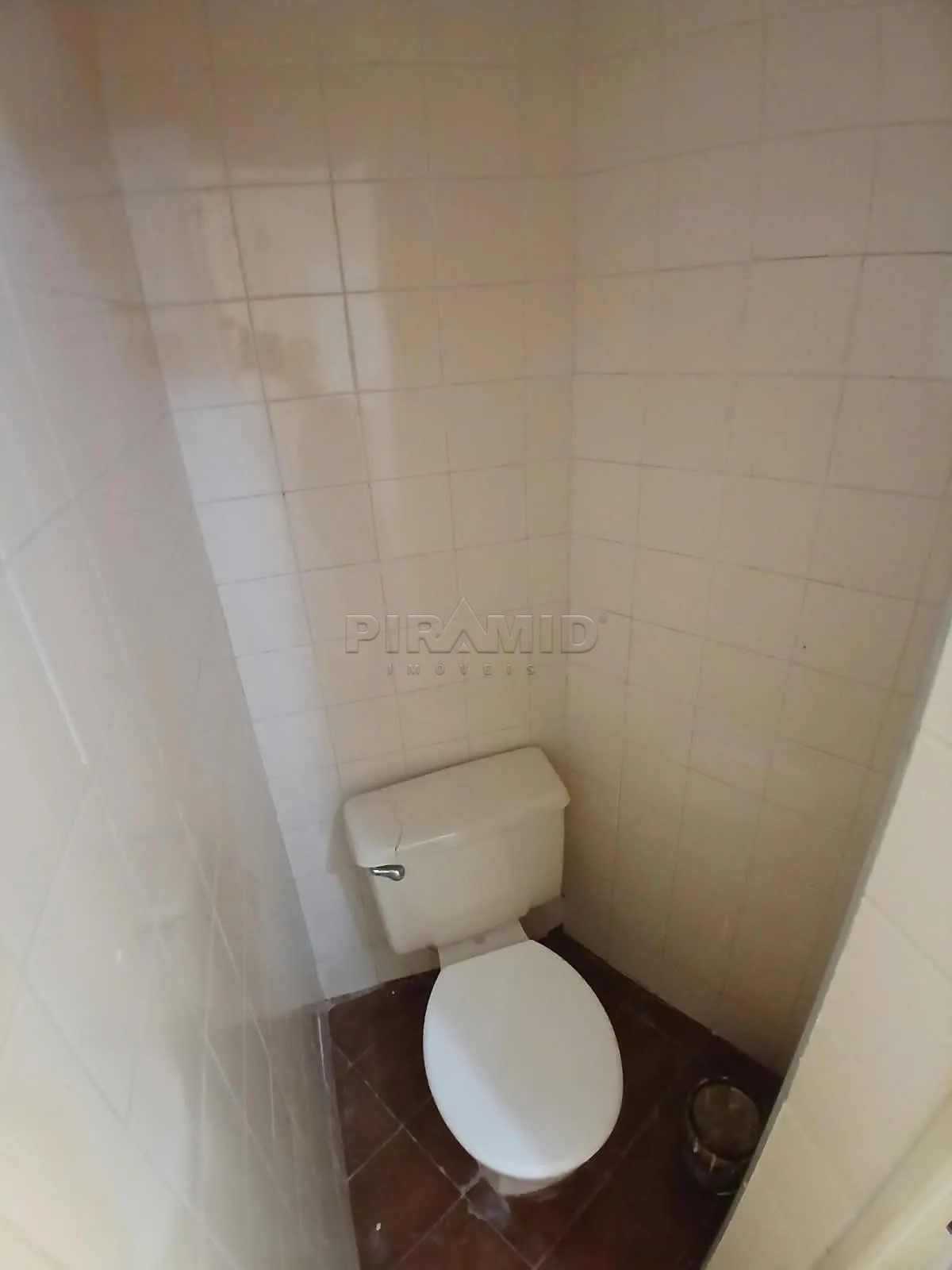 Alugar Apartamento / Padr&atilde;o em Ribeir&atilde;o Preto R$ 1.000,00 - Foto 15