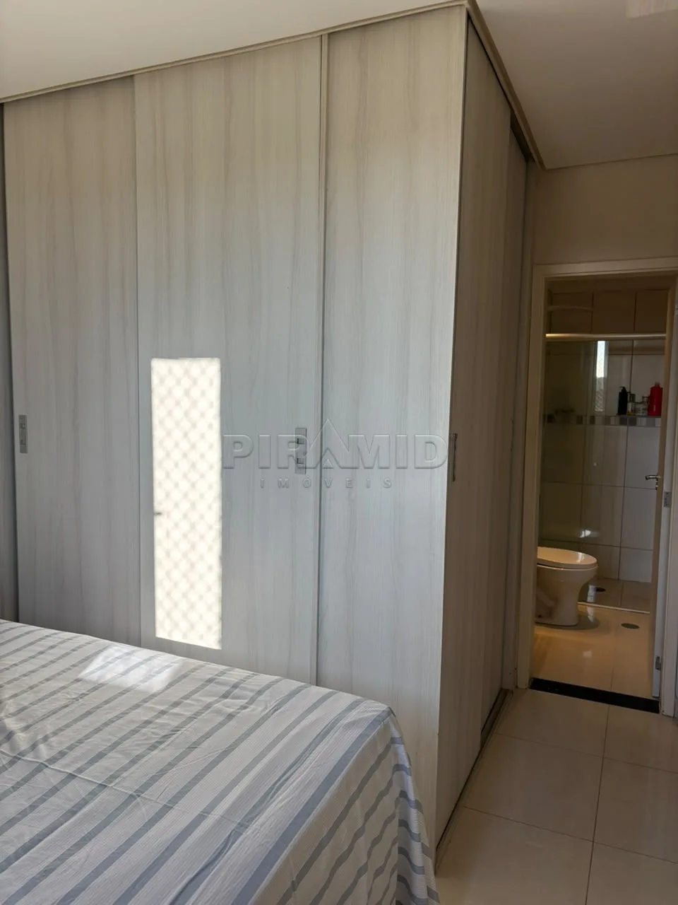 Alugar Apartamento / Padr&atilde;o em Ribeir&atilde;o Preto R$ 2.250,00 - Foto 7
