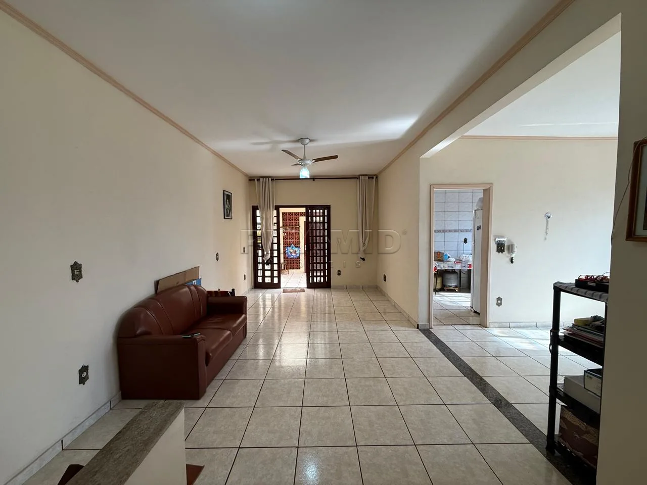 Alugar Casa / Padr&atilde;o em Ribeir&atilde;o Preto R$ 2.300,00 - Foto 1