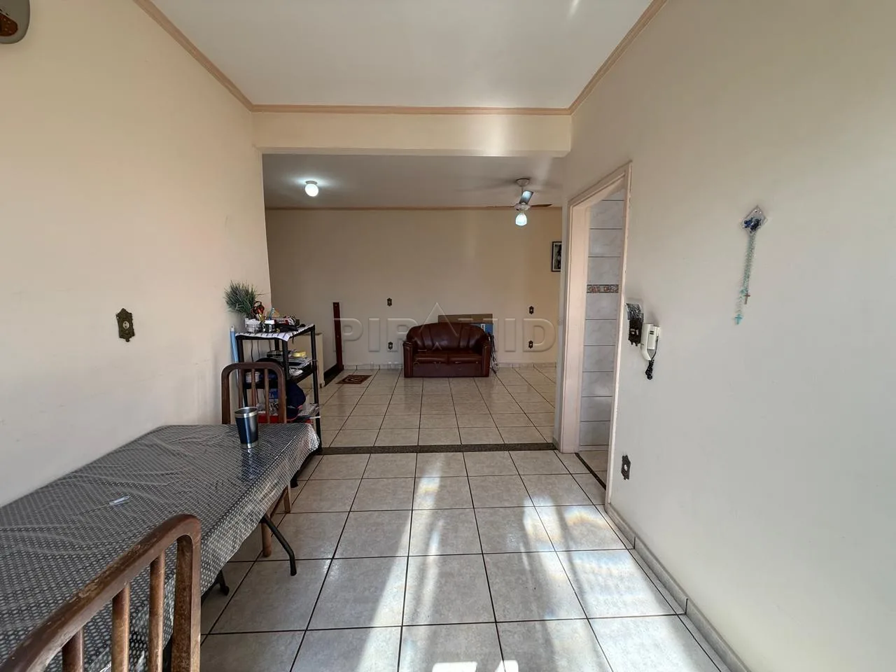Alugar Casa / Padr&atilde;o em Ribeir&atilde;o Preto R$ 2.300,00 - Foto 3