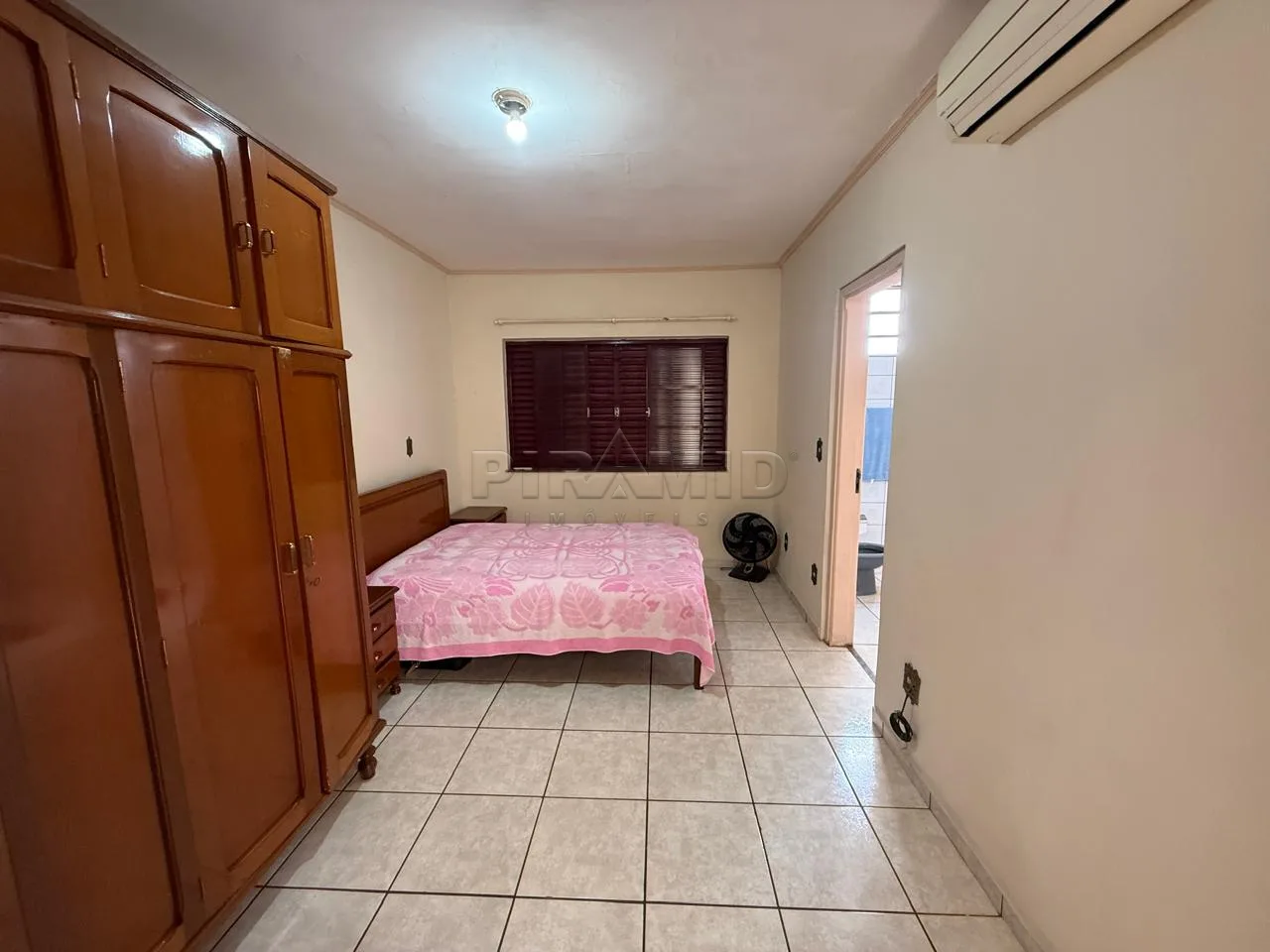 Alugar Casa / Padr&atilde;o em Ribeir&atilde;o Preto R$ 2.300,00 - Foto 9