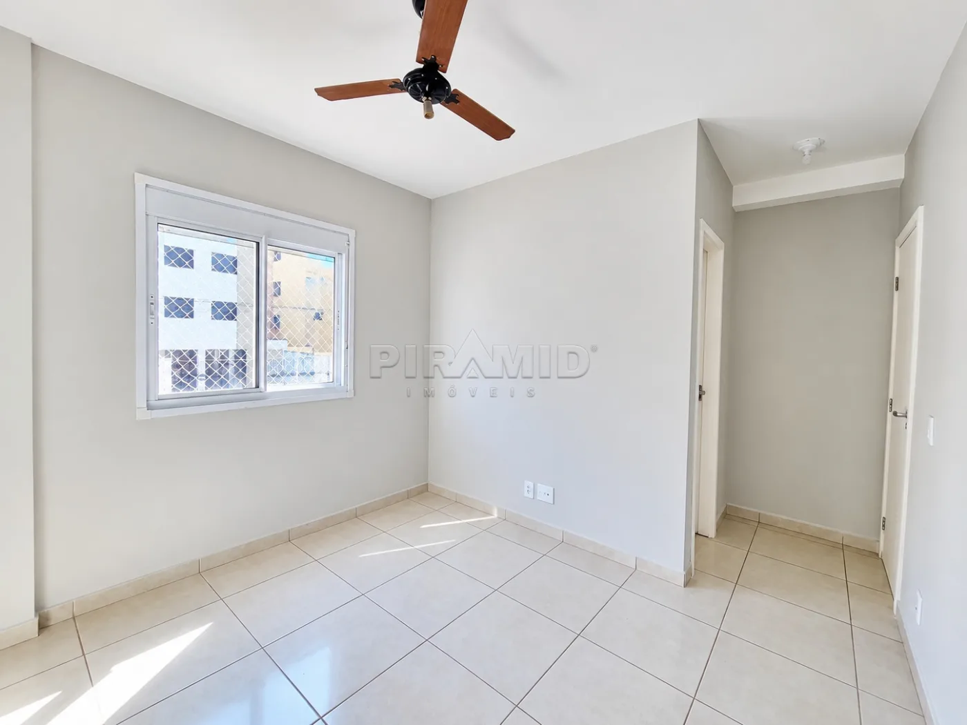 Alugar Apartamento / Padr&atilde;o em Ribeir&atilde;o Preto R$ 1.550,00 - Foto 9