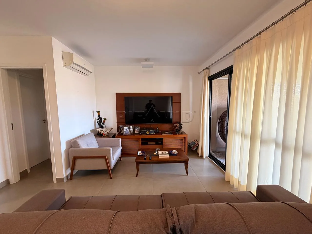 Alugar Apartamento / Padr&atilde;o em Ribeir&atilde;o Preto R$ 6.500,00 - Foto 3