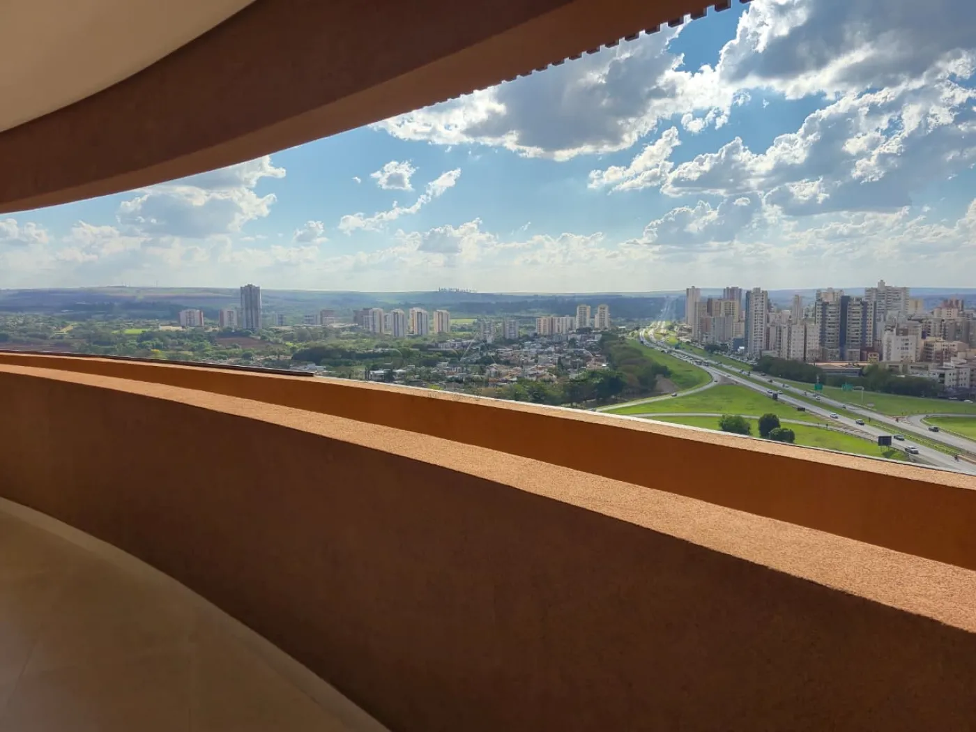 Alugar Comercial / Sala em Bonfim Paulista (Ribeir&atilde;o Preto) R$ 3.500,00 - Foto 4