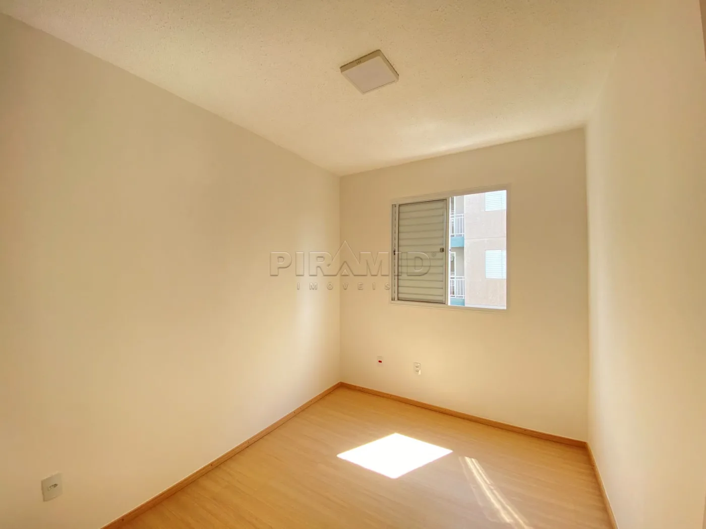 Alugar Apartamento / Padr&atilde;o em Ribeir&atilde;o Preto R$ 1.900,00 - Foto 13