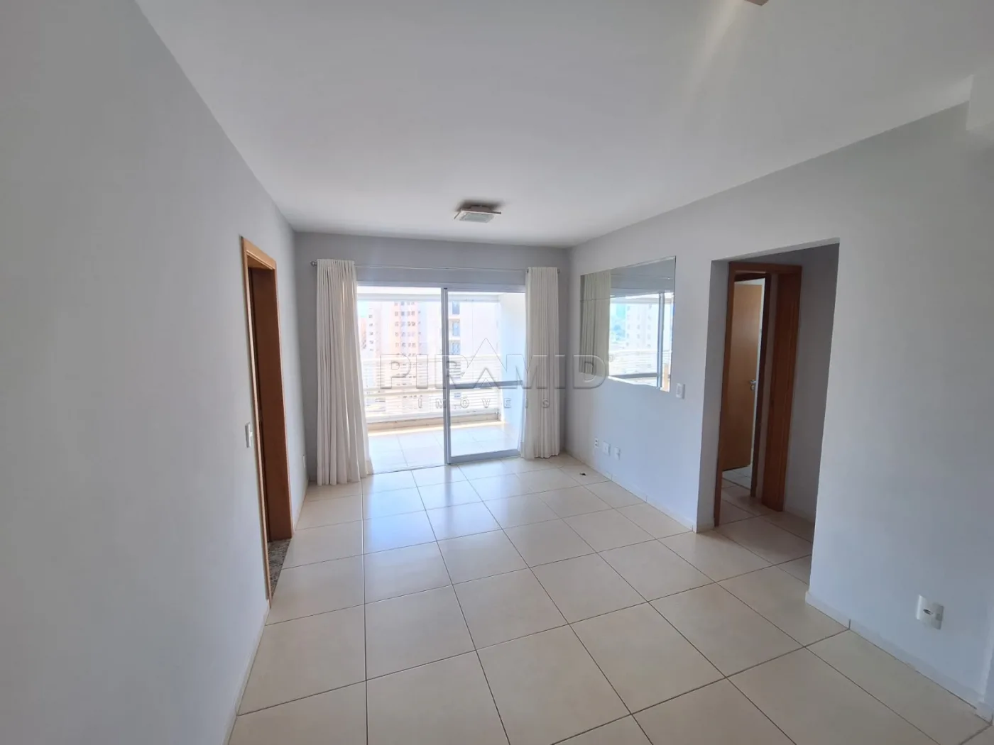 Alugar Apartamento / Padr&atilde;o em Ribeir&atilde;o Preto R$ 2.500,00 - Foto 1