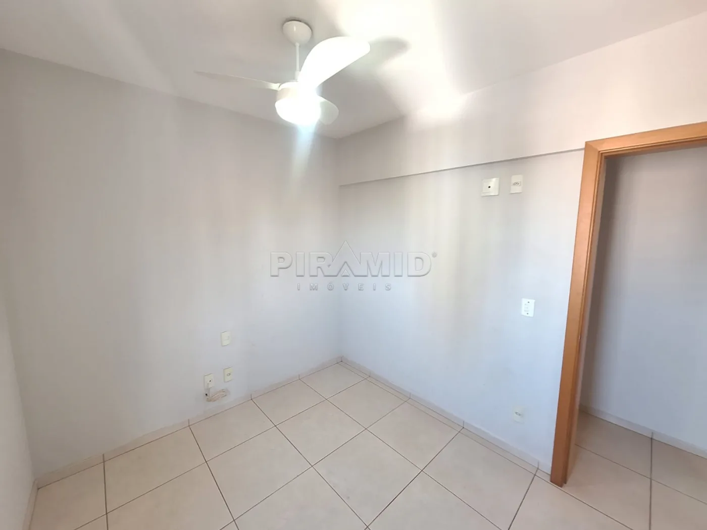 Alugar Apartamento / Padr&atilde;o em Ribeir&atilde;o Preto R$ 2.500,00 - Foto 11