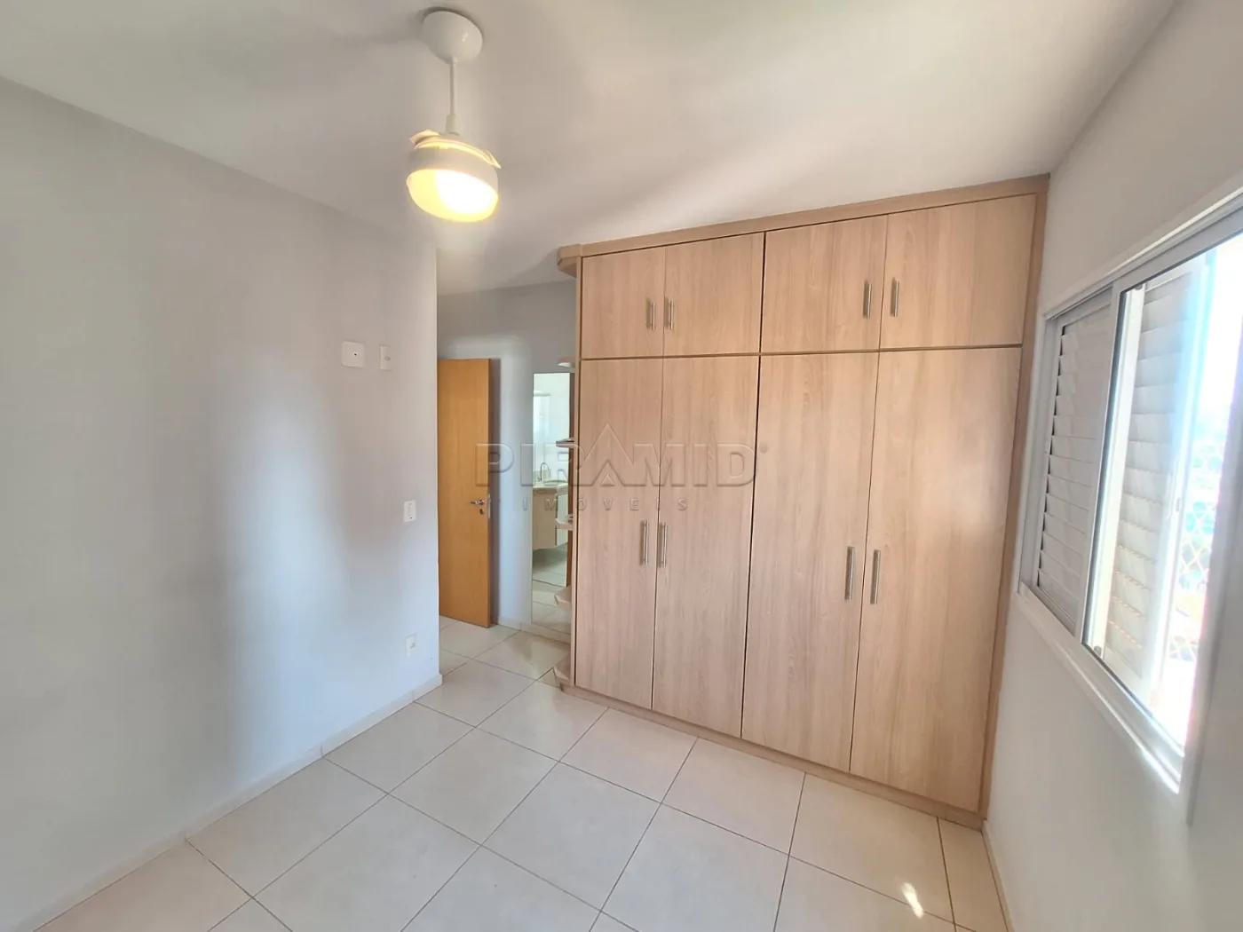 Alugar Apartamento / Padr&atilde;o em Ribeir&atilde;o Preto R$ 2.500,00 - Foto 14
