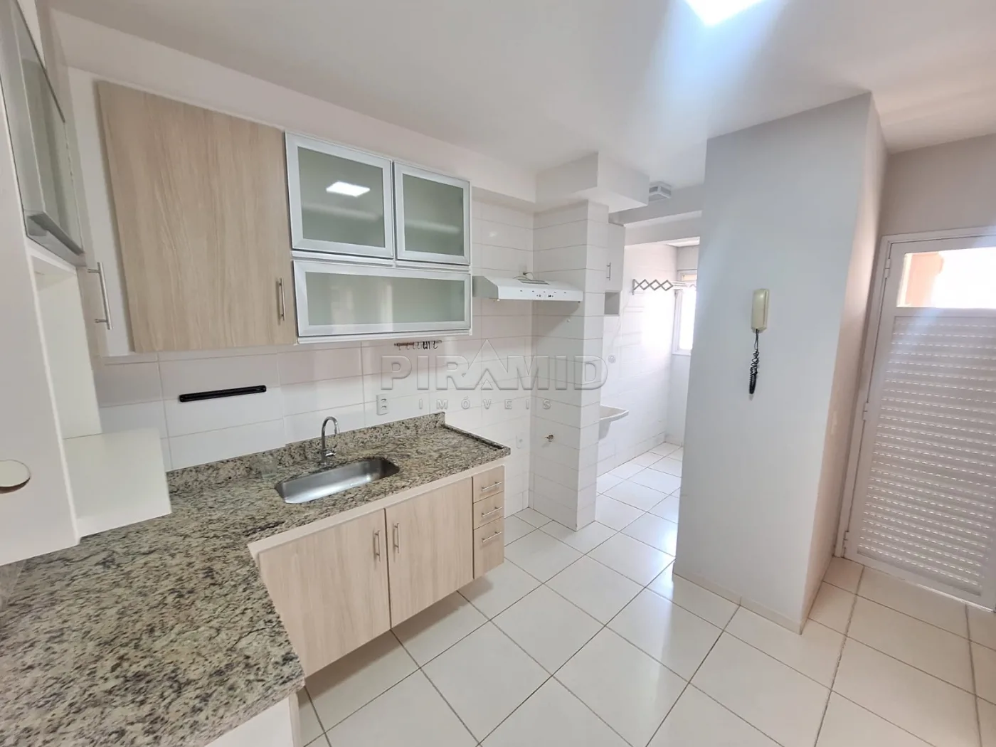 Alugar Apartamento / Padr&atilde;o em Ribeir&atilde;o Preto R$ 2.500,00 - Foto 18