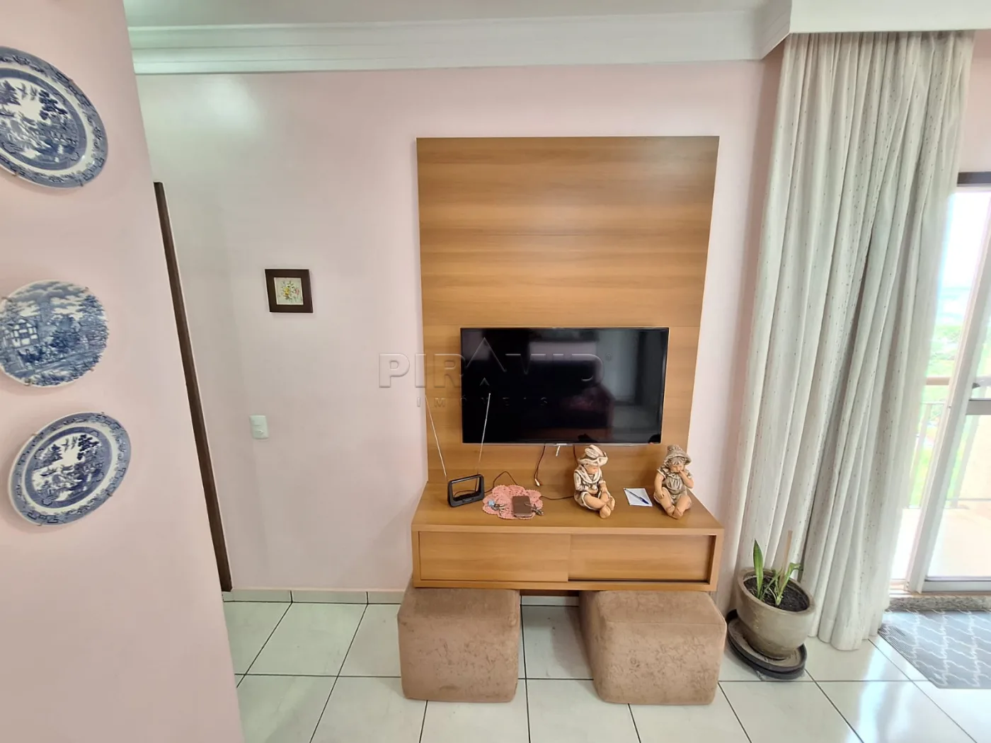 Alugar Apartamento / Padr&atilde;o em Ribeir&atilde;o Preto R$ 1.700,00 - Foto 4