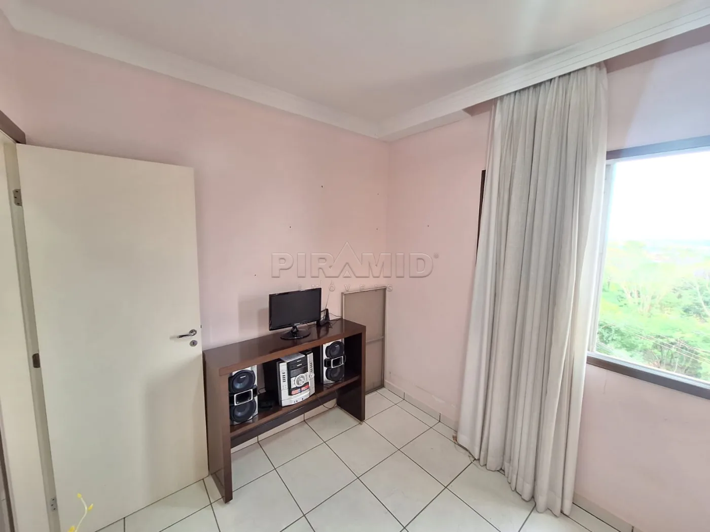 Alugar Apartamento / Padr&atilde;o em Ribeir&atilde;o Preto R$ 1.700,00 - Foto 14