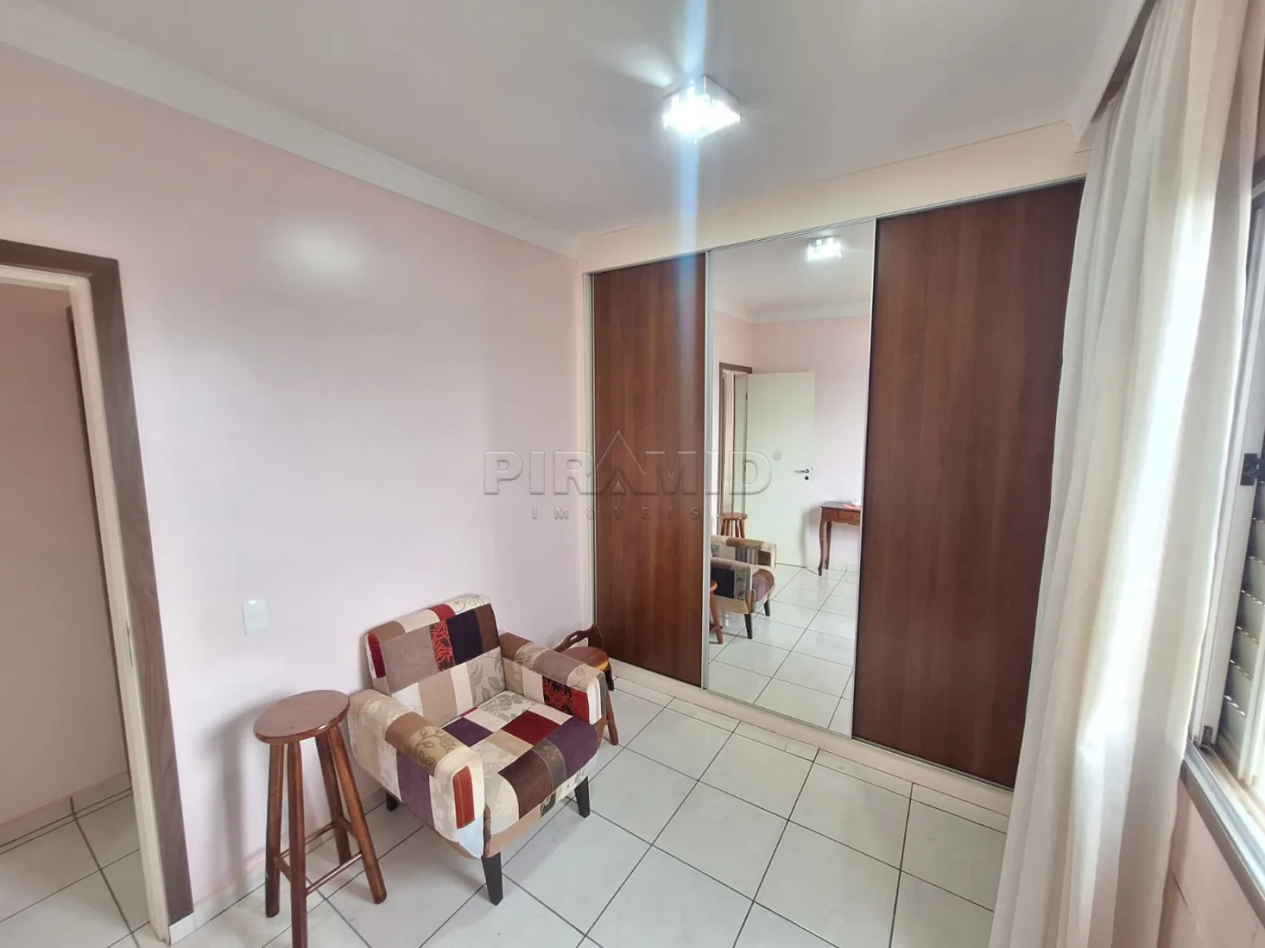 Alugar Apartamento / Padr&atilde;o em Ribeir&atilde;o Preto R$ 1.700,00 - Foto 16