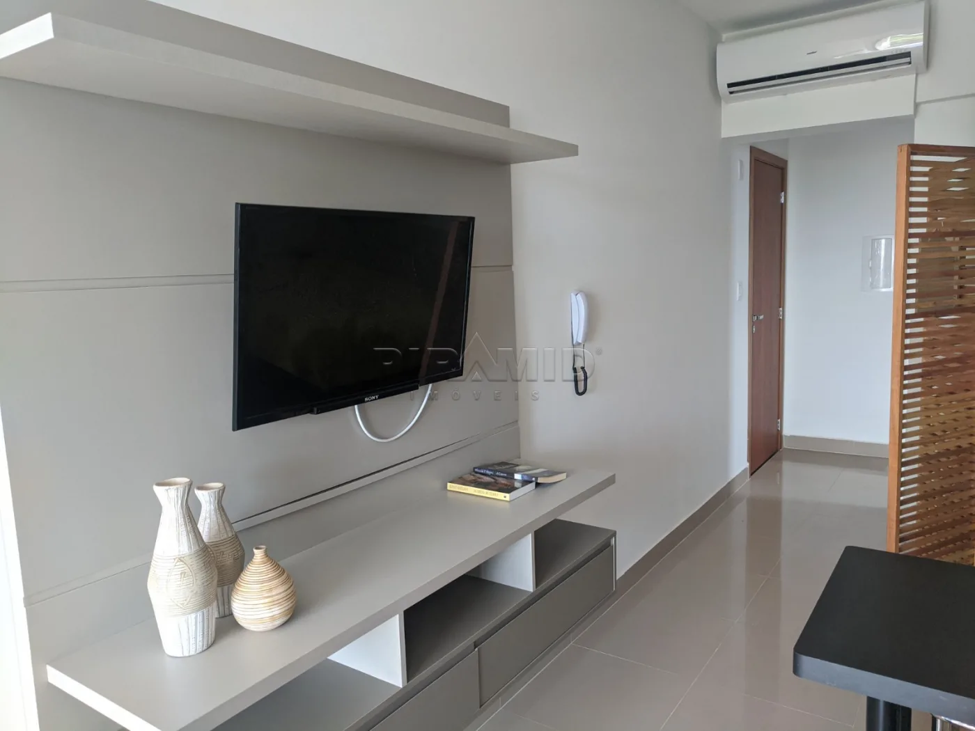 Alugar Apartamento / Padr&atilde;o em Ribeir&atilde;o Preto R$ 2.300,00 - Foto 1