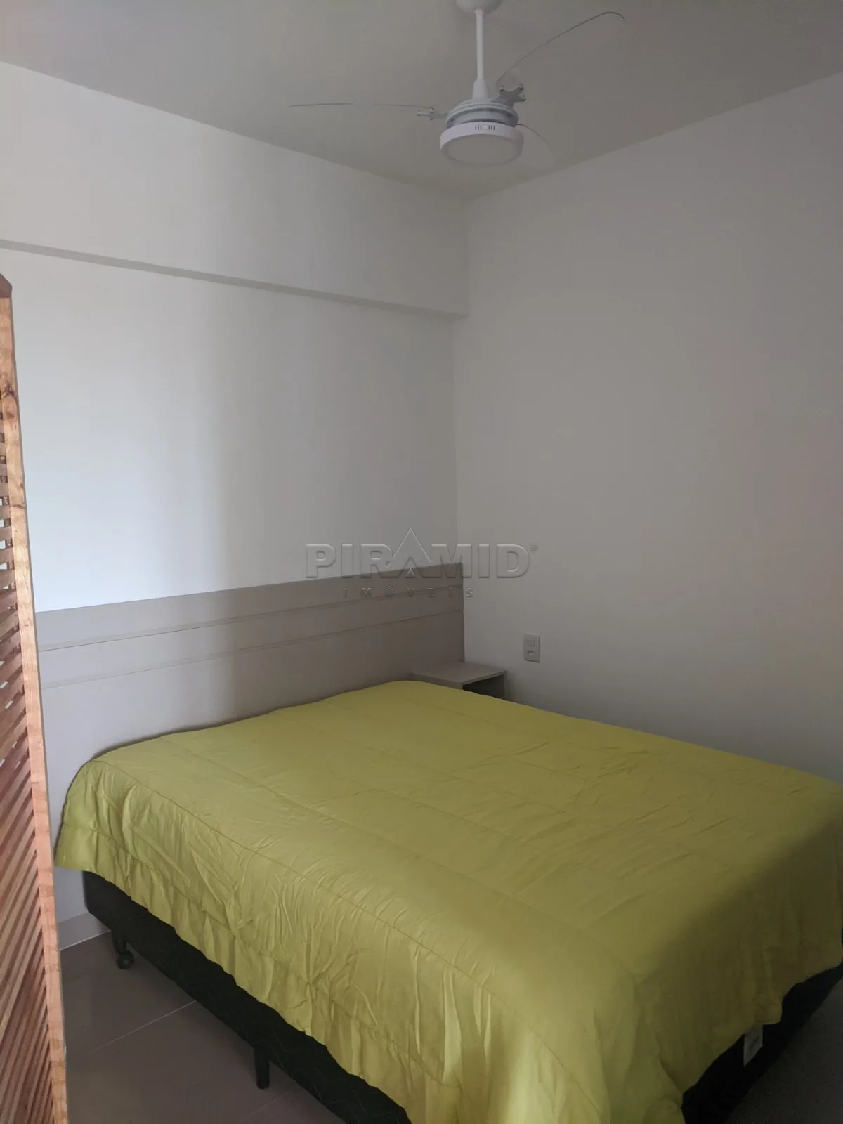 Alugar Apartamento / Padr&atilde;o em Ribeir&atilde;o Preto R$ 2.300,00 - Foto 2