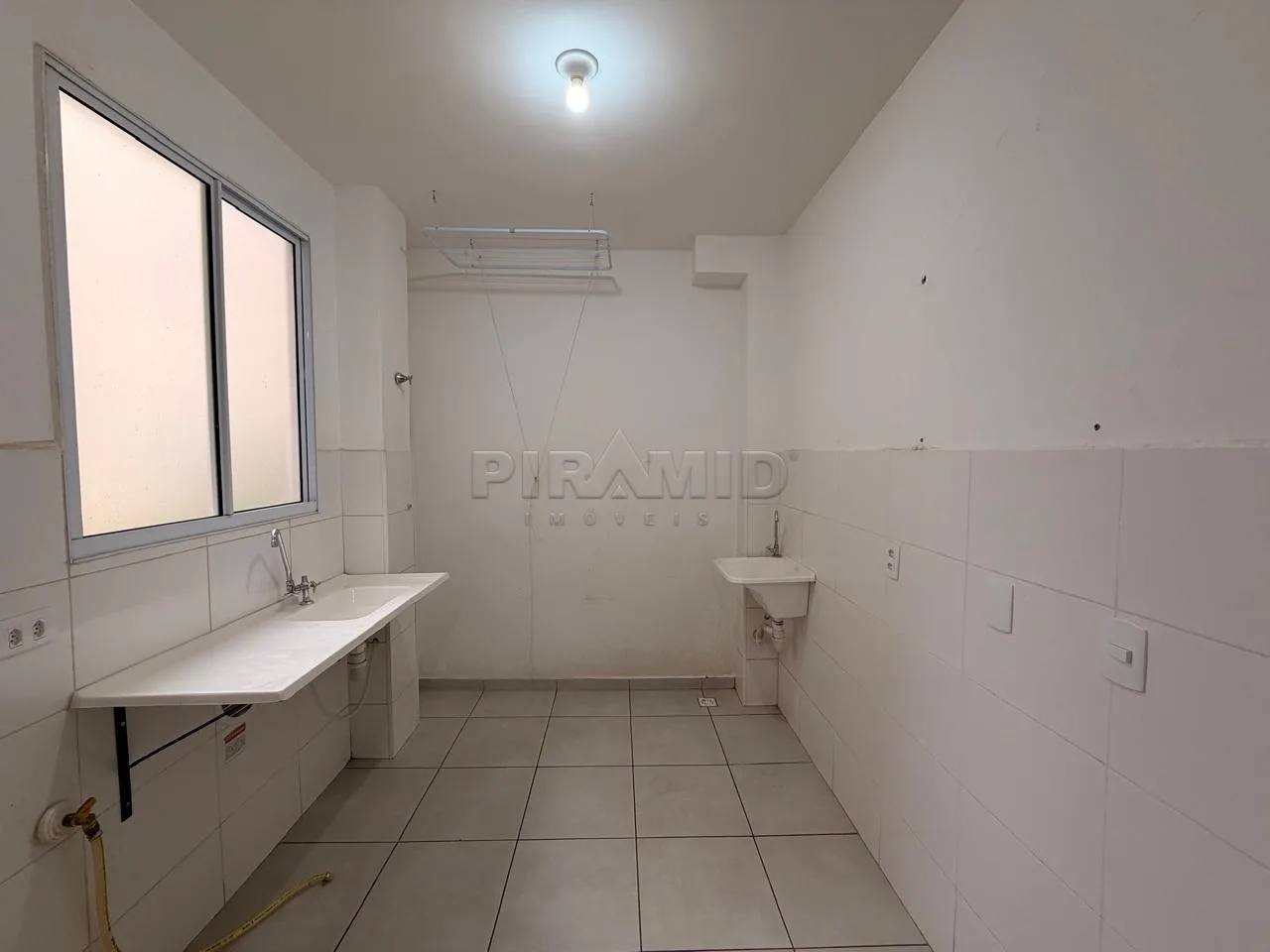 Alugar Apartamento / Padr&atilde;o em Ribeir&atilde;o Preto R$ 1.150,00 - Foto 3