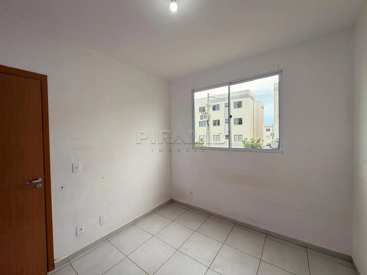 Alugar Apartamento / Padr&atilde;o em Ribeir&atilde;o Preto R$ 1.150,00 - Foto 5