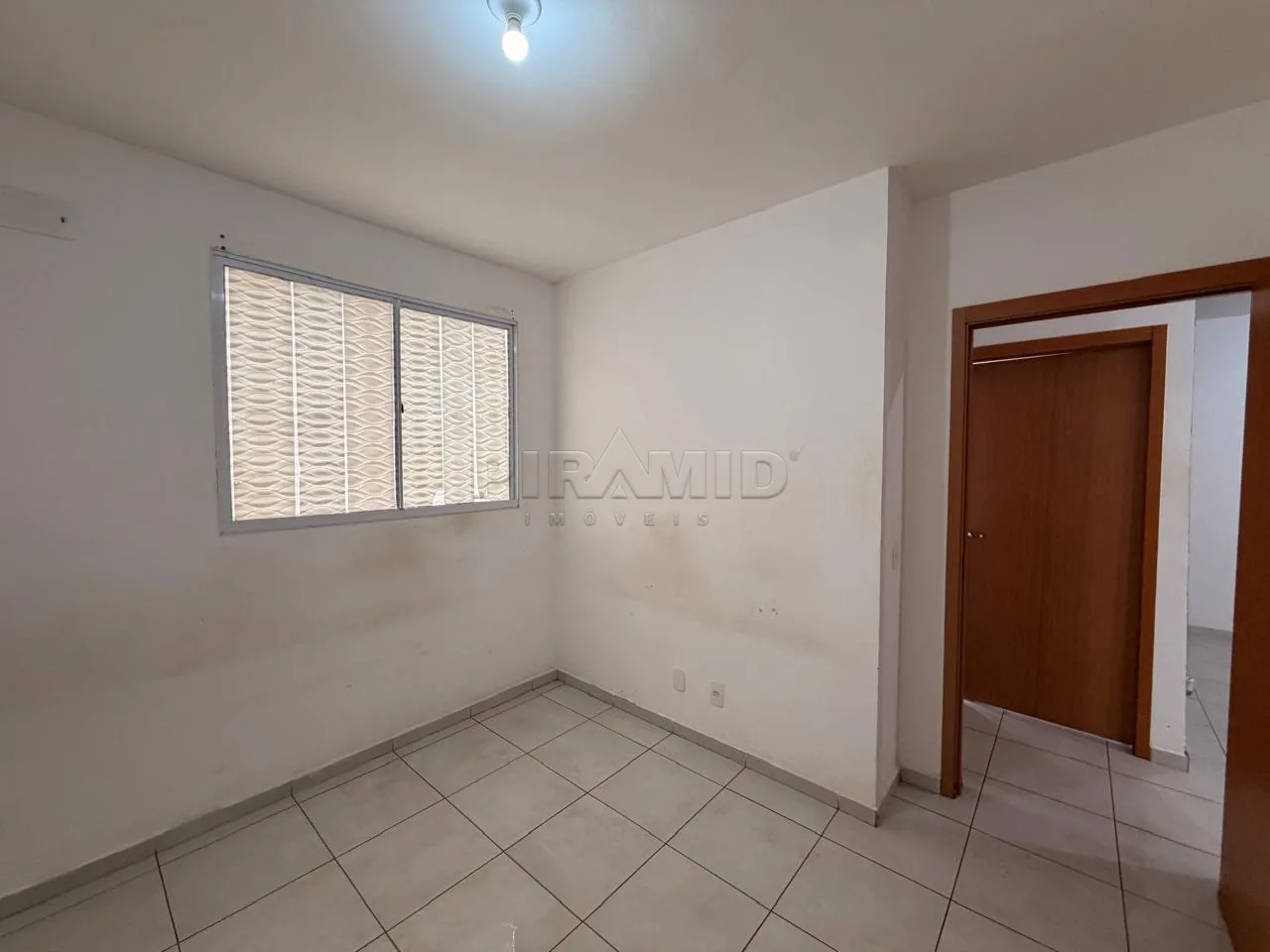 Alugar Apartamento / Padr&atilde;o em Ribeir&atilde;o Preto R$ 1.150,00 - Foto 10