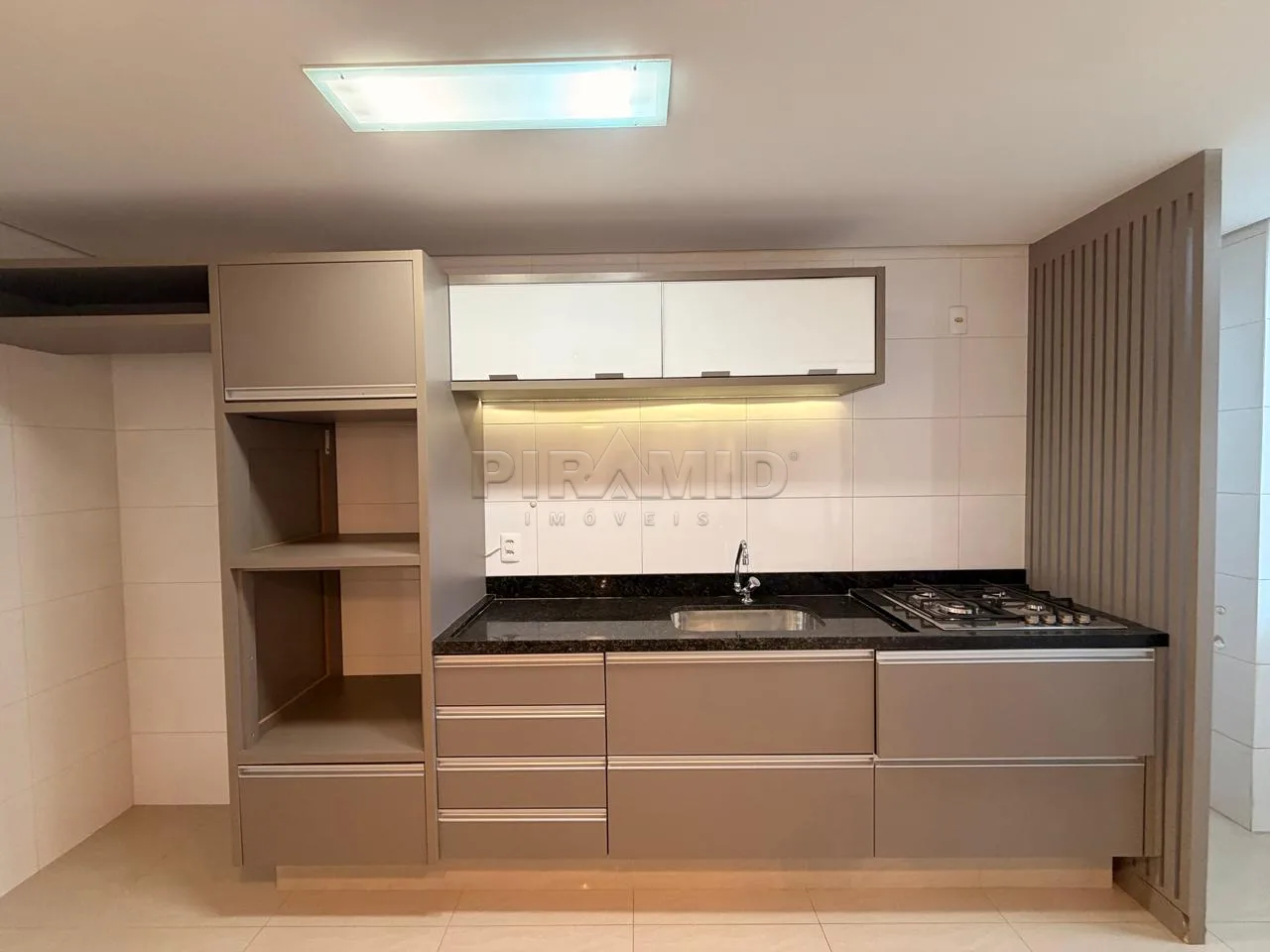 Alugar Apartamento / Padr&atilde;o em Ribeir&atilde;o Preto R$ 4.500,00 - Foto 11