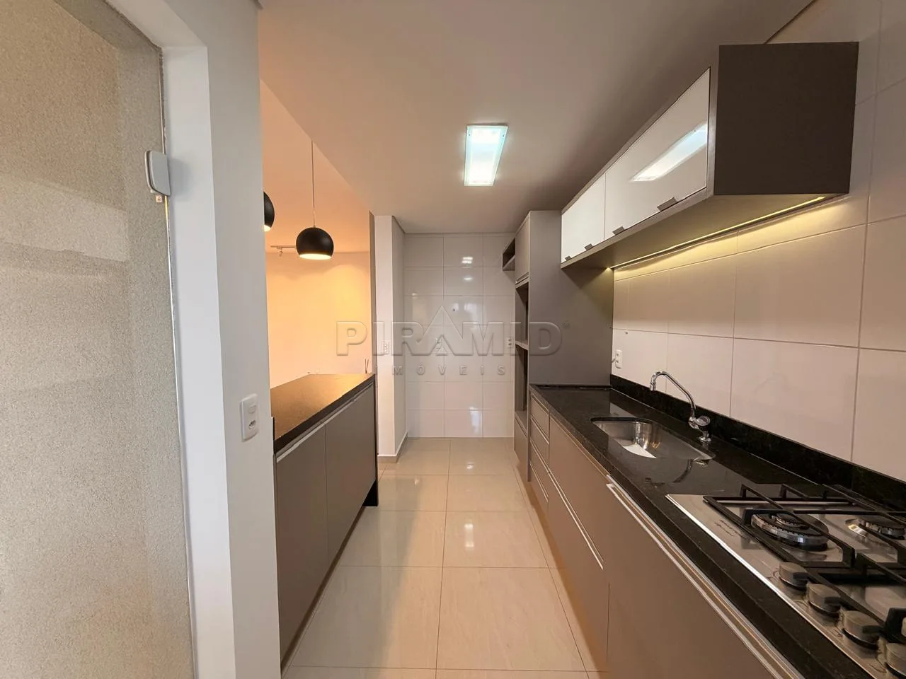 Alugar Apartamento / Padr&atilde;o em Ribeir&atilde;o Preto R$ 4.500,00 - Foto 13