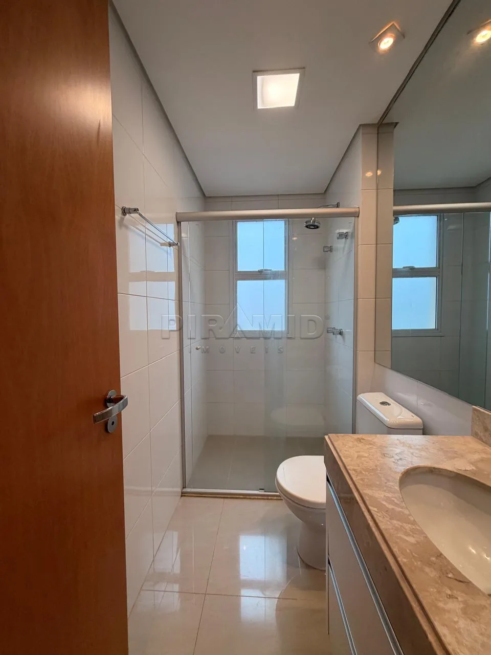 Alugar Apartamento / Padr&atilde;o em Ribeir&atilde;o Preto R$ 4.500,00 - Foto 21