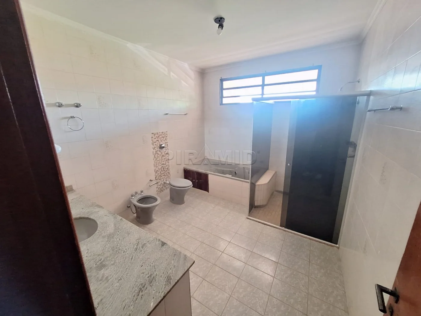 Alugar Casa / Padr&atilde;o em Ribeir&atilde;o Preto R$ 5.000,00 - Foto 31