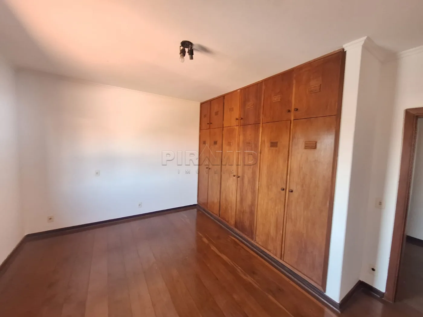 Alugar Casa / Padr&atilde;o em Ribeir&atilde;o Preto R$ 5.000,00 - Foto 35