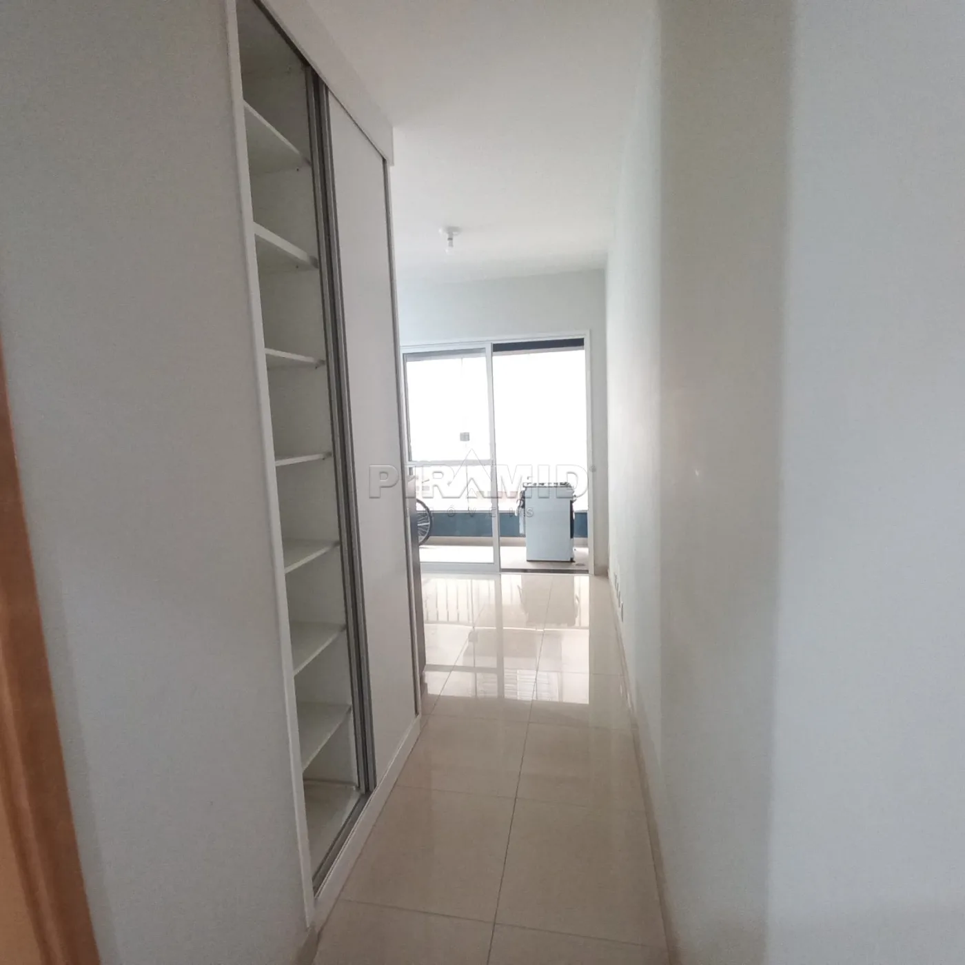 Alugar Apartamento / Padr&atilde;o em Ribeir&atilde;o Preto R$ 1.700,00 - Foto 7