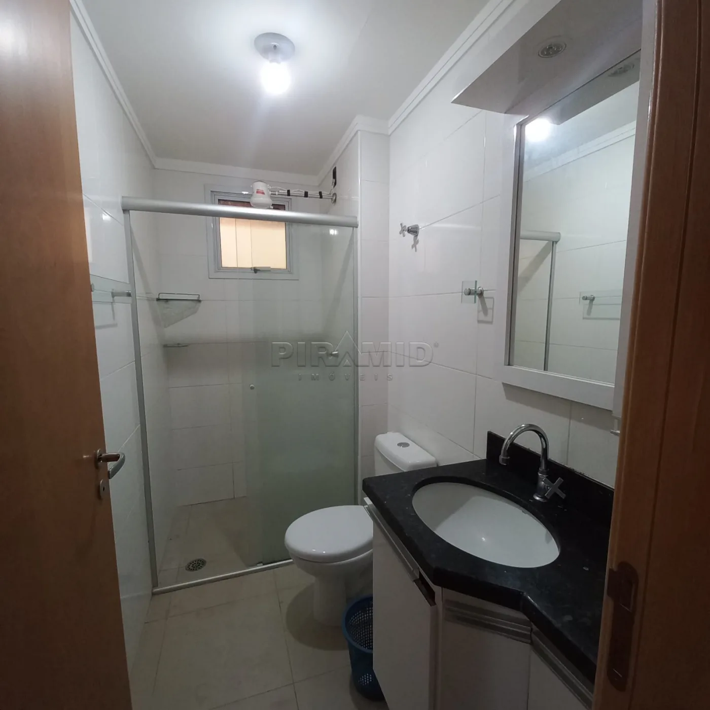 Alugar Apartamento / Padr&atilde;o em Ribeir&atilde;o Preto R$ 1.700,00 - Foto 12