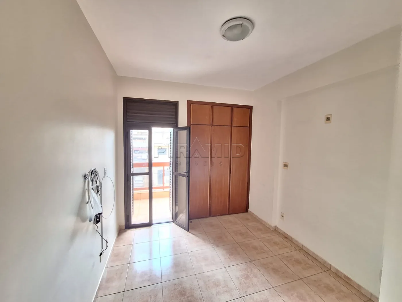 Comprar Apartamento / Padr&atilde;o em Ribeir&atilde;o Preto R$ 380.000,00 - Foto 11