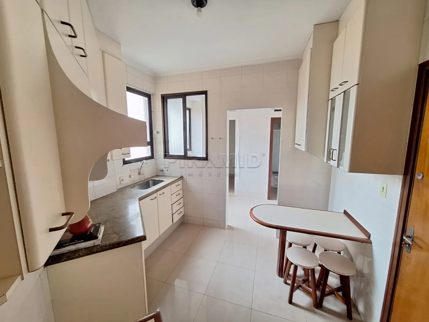 Comprar Apartamento / Padr&atilde;o em Ribeir&atilde;o Preto R$ 380.000,00 - Foto 16