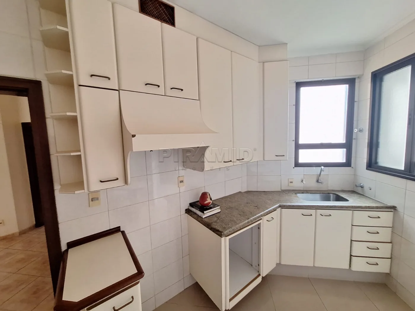 Comprar Apartamento / Padr&atilde;o em Ribeir&atilde;o Preto R$ 380.000,00 - Foto 17