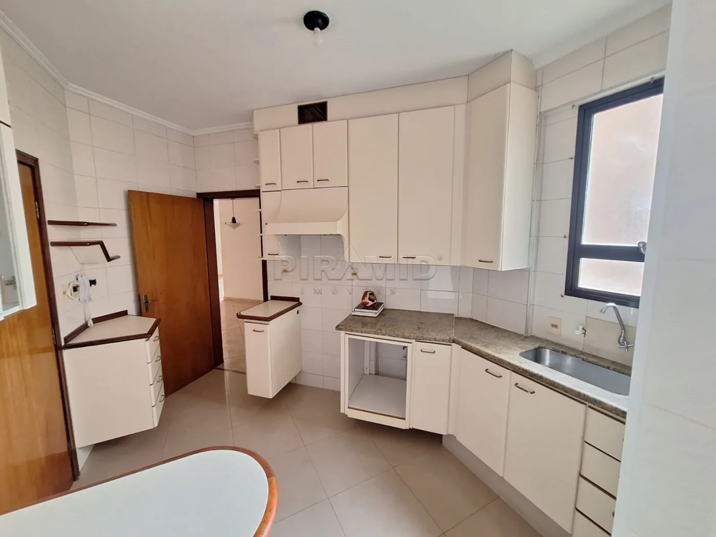 Comprar Apartamento / Padr&atilde;o em Ribeir&atilde;o Preto R$ 380.000,00 - Foto 18