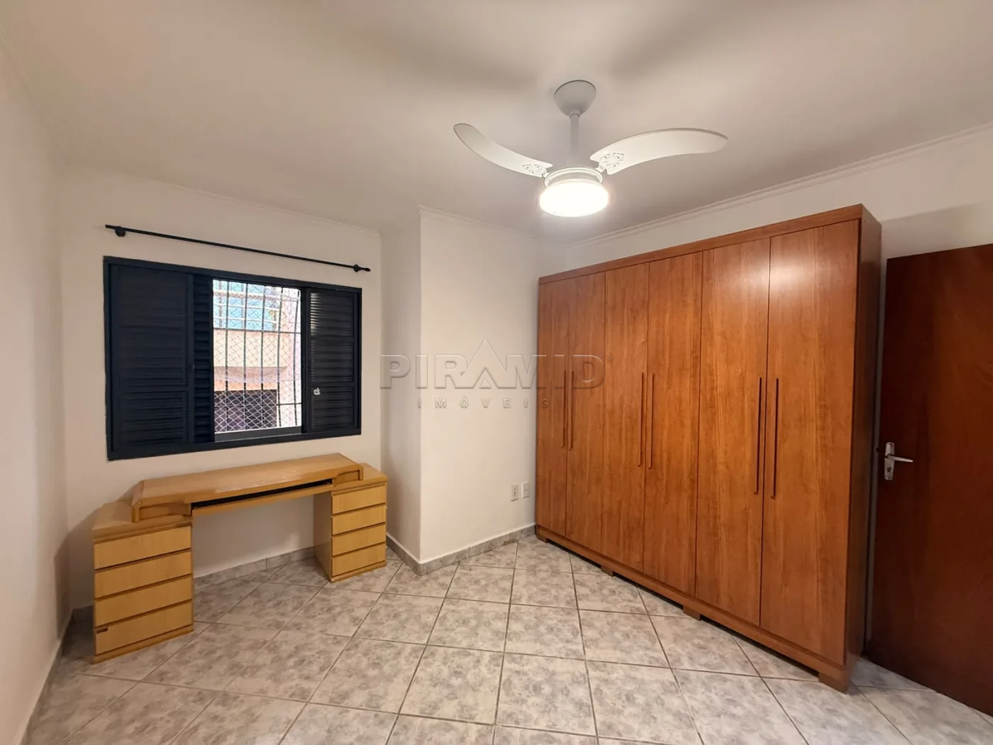 Alugar Apartamento / Padr&atilde;o em Ribeir&atilde;o Preto R$ 2.100,00 - Foto 11