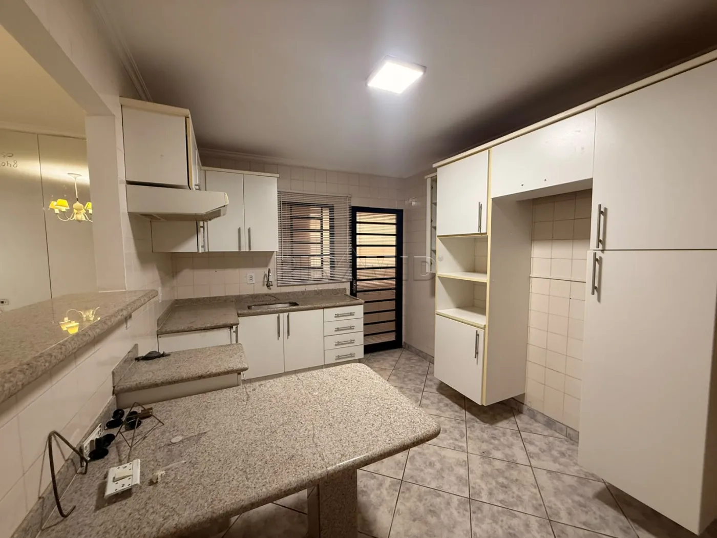 Alugar Apartamento / Padr&atilde;o em Ribeir&atilde;o Preto R$ 2.100,00 - Foto 14