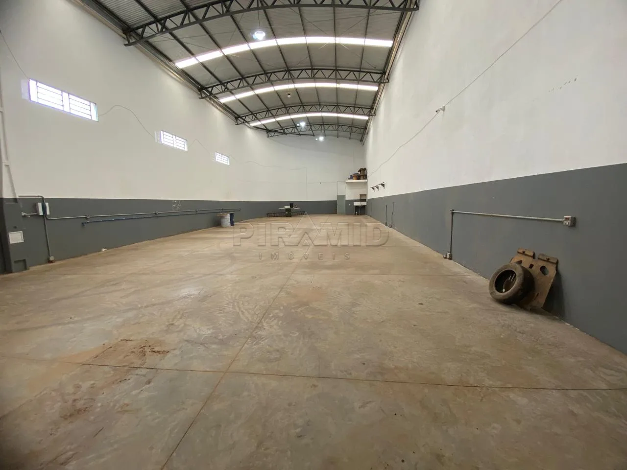 Alugar Comercial / Sal&atilde;o em Ribeir&atilde;o Preto R$ 5.500,00 - Foto 3