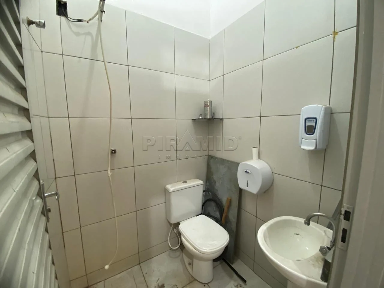 Alugar Comercial / Sal&atilde;o em Ribeir&atilde;o Preto R$ 5.500,00 - Foto 5