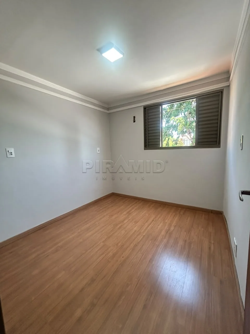 Comprar Apartamento / Padr&atilde;o em Ribeir&atilde;o Preto R$ 185.000,00 - Foto 3
