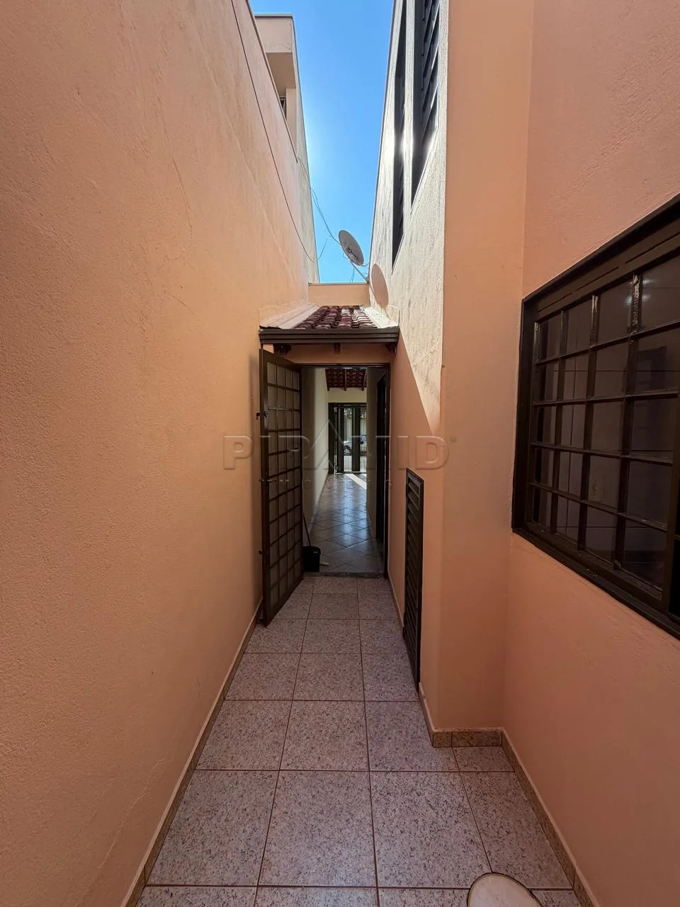 Comprar Casa / Padr&atilde;o em Ribeir&atilde;o Preto R$ 390.000,00 - Foto 14