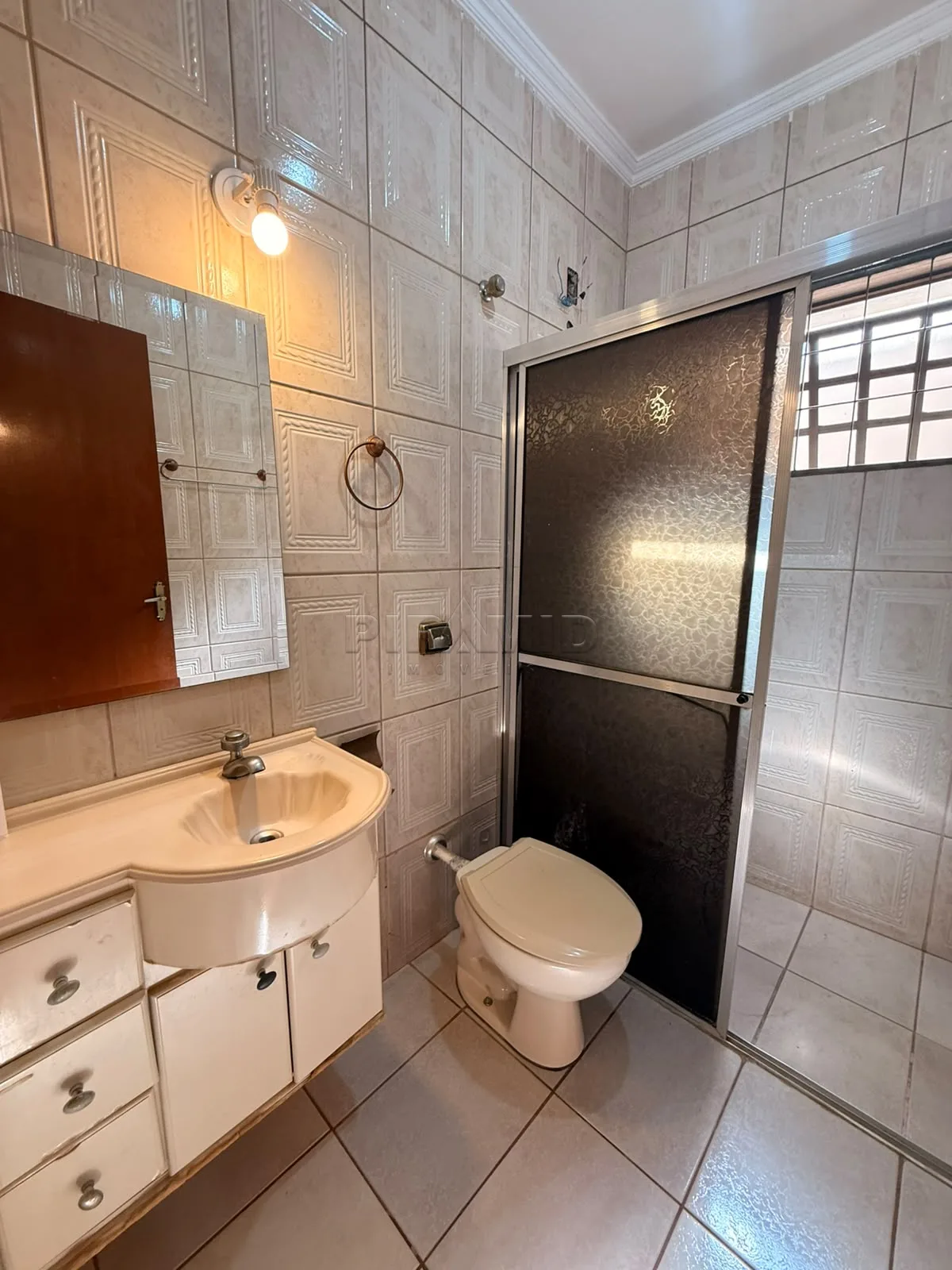 Alugar Casa / Padr&atilde;o em Ribeir&atilde;o Preto R$ 2.500,00 - Foto 8