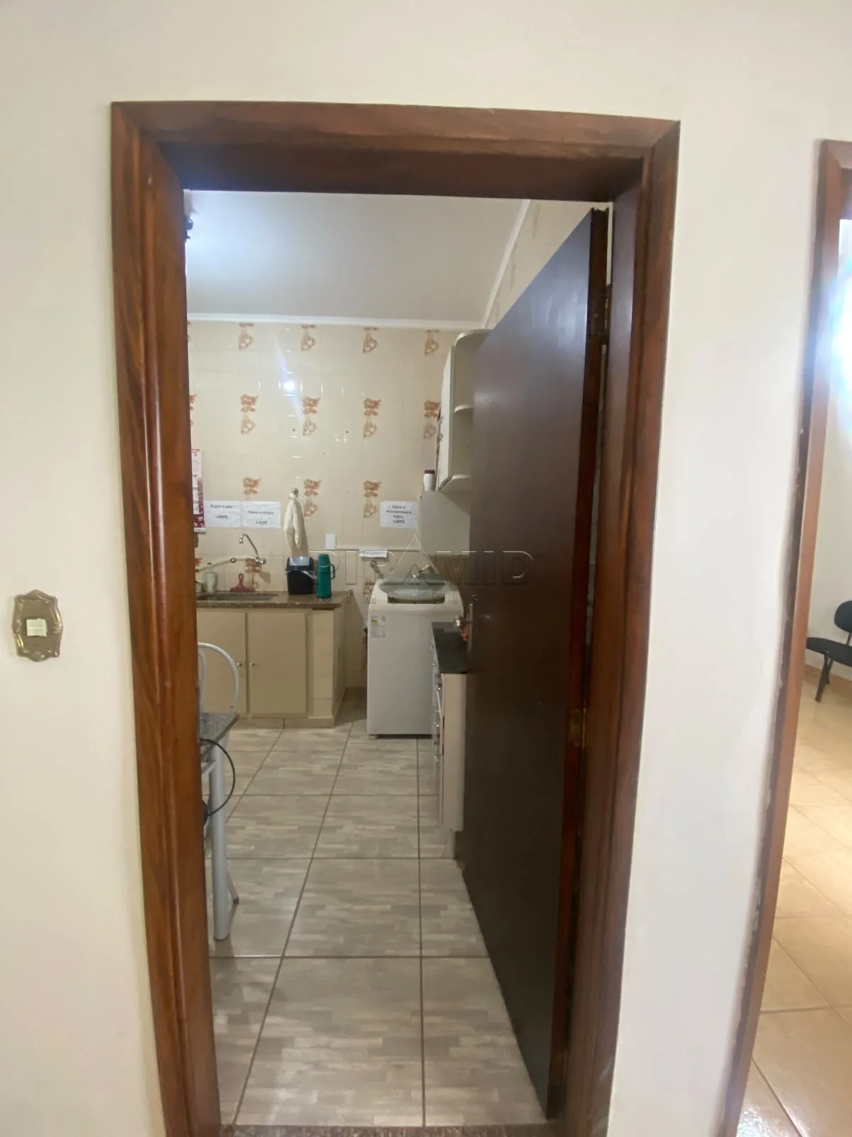 Alugar Comercial / Casa em Ribeir&atilde;o Preto R$ 3.800,00 - Foto 10