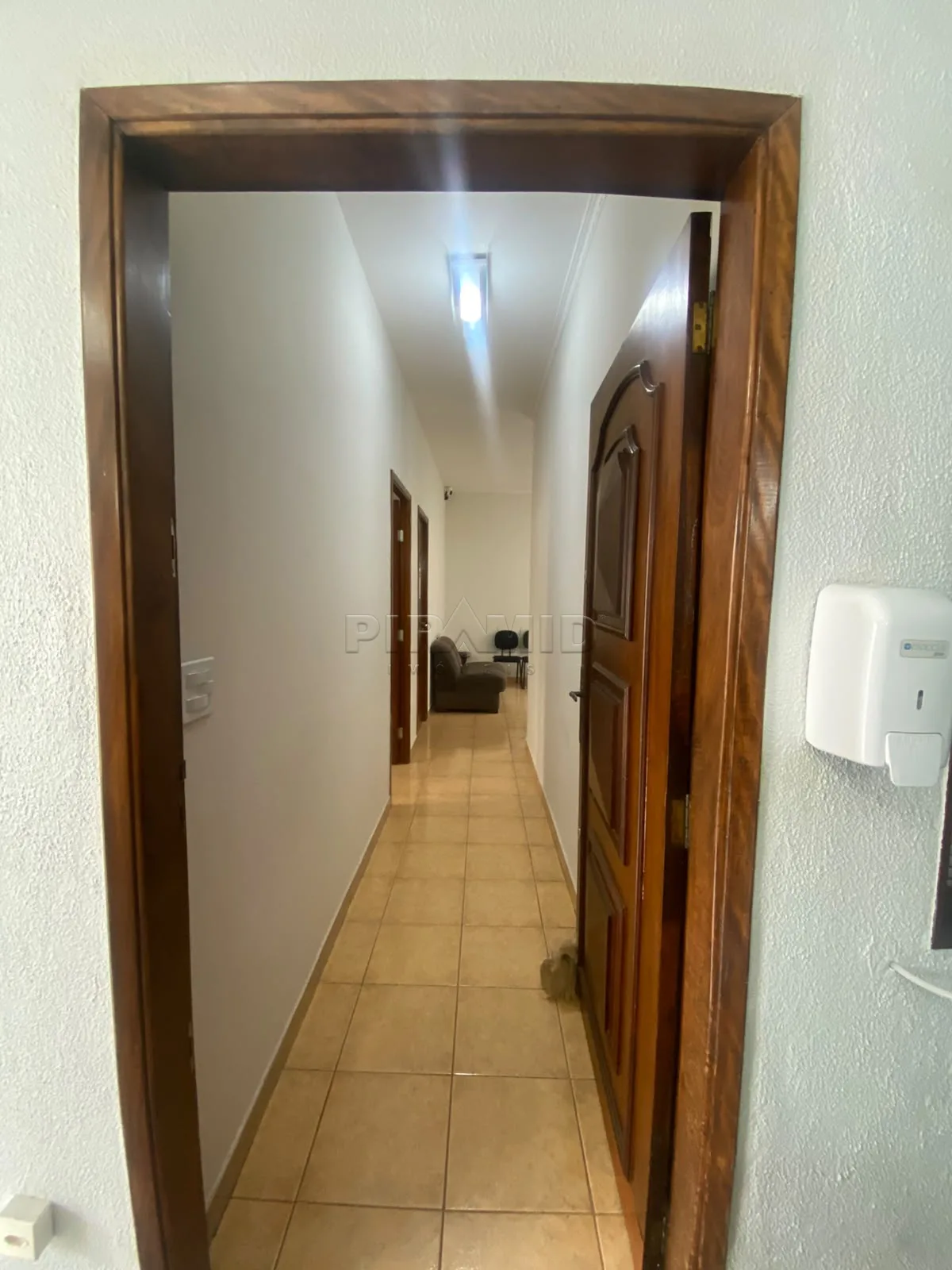 Alugar Comercial / Casa em Ribeir&atilde;o Preto R$ 3.800,00 - Foto 12