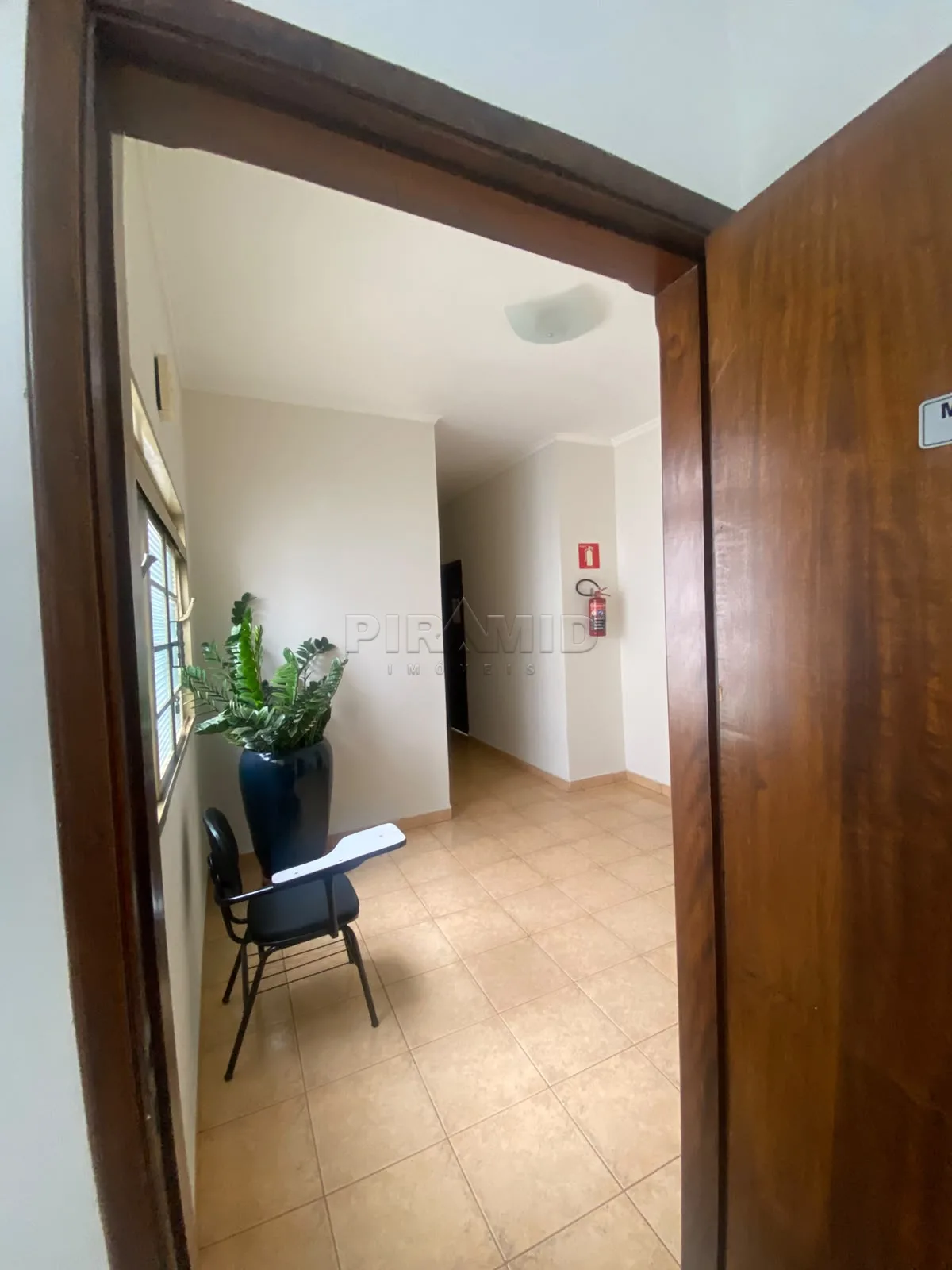 Alugar Comercial / Casa em Ribeir&atilde;o Preto R$ 3.800,00 - Foto 6