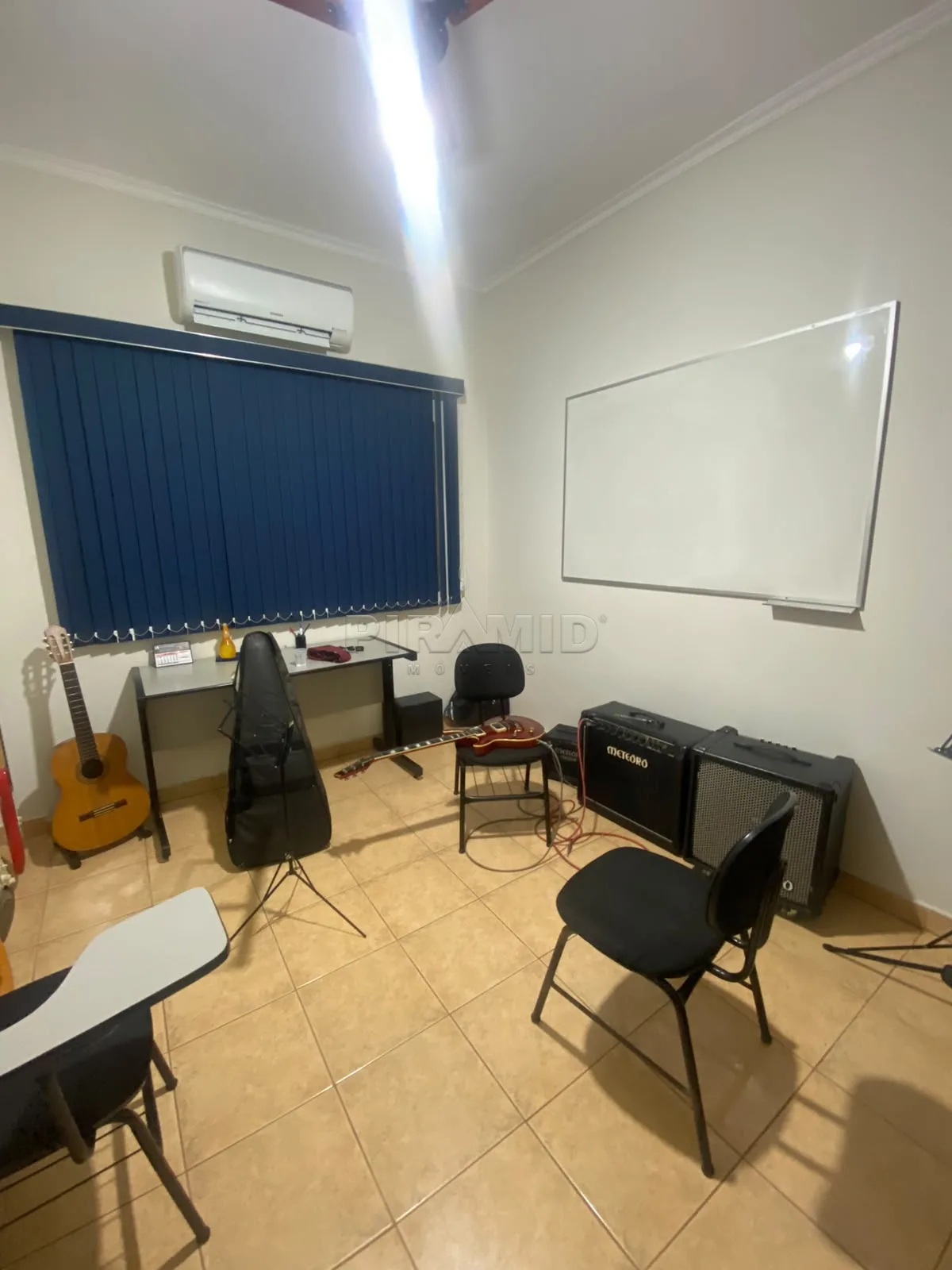 Alugar Comercial / Casa em Ribeir&atilde;o Preto R$ 3.800,00 - Foto 17
