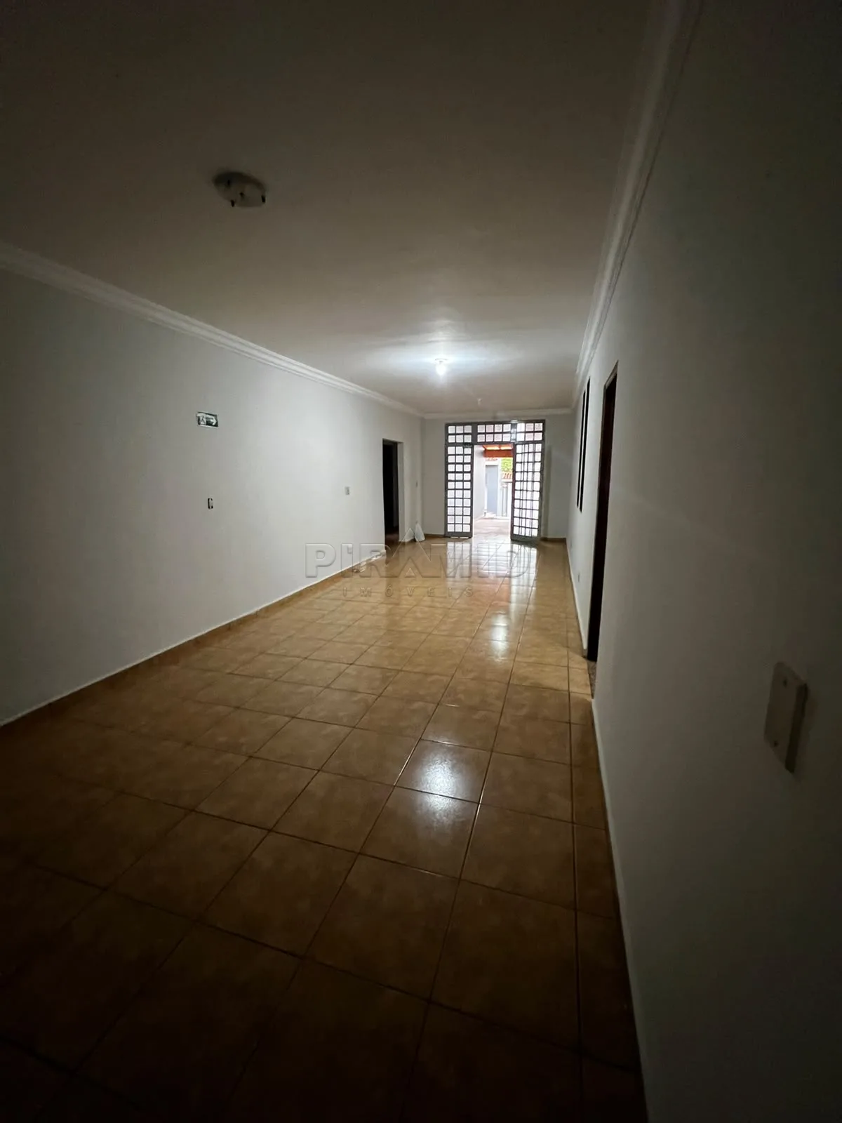 Alugar Casa / Padr&atilde;o em Ribeir&atilde;o Preto R$ 3.500,00 - Foto 5