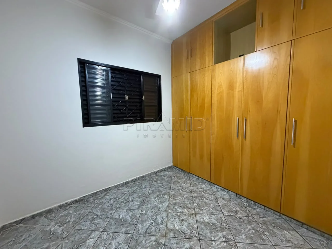 Comprar Casa / Padr&atilde;o em Ribeir&atilde;o Preto R$ 390.000,00 - Foto 8