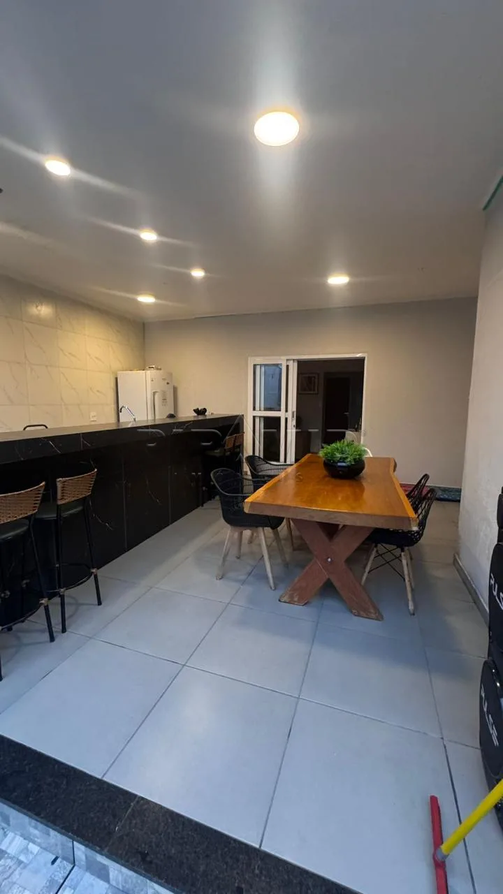 Comprar Casa / Padr&atilde;o em Ribeir&atilde;o Preto R$ 380.000,00 - Foto 2