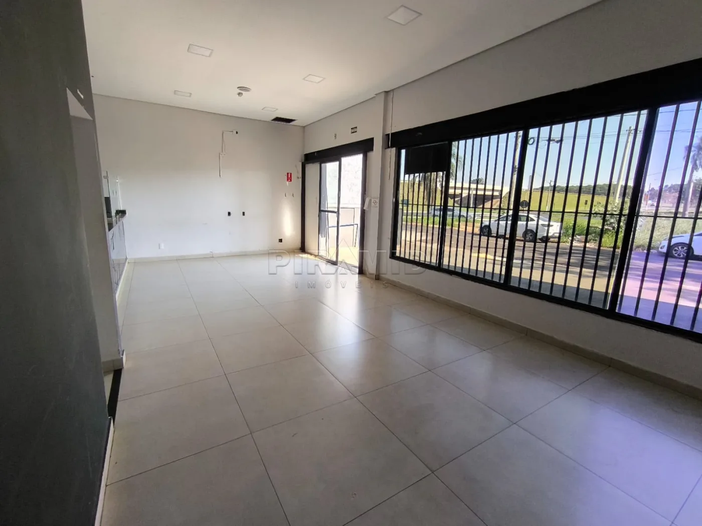 Alugar Comercial / Sal&atilde;o em Ribeir&atilde;o Preto R$ 4.900,00 - Foto 1