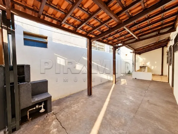 Alugar Casa / Padr&atilde;o em Ribeir&atilde;o Preto R$ 1.550,00 - Foto 2