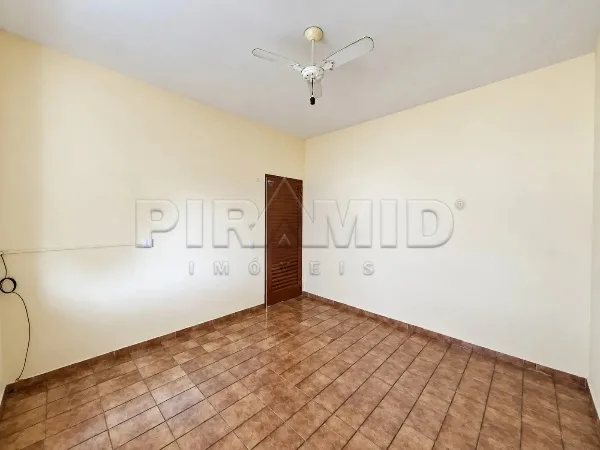 Alugar Casa / Padr&atilde;o em Ribeir&atilde;o Preto R$ 1.550,00 - Foto 8